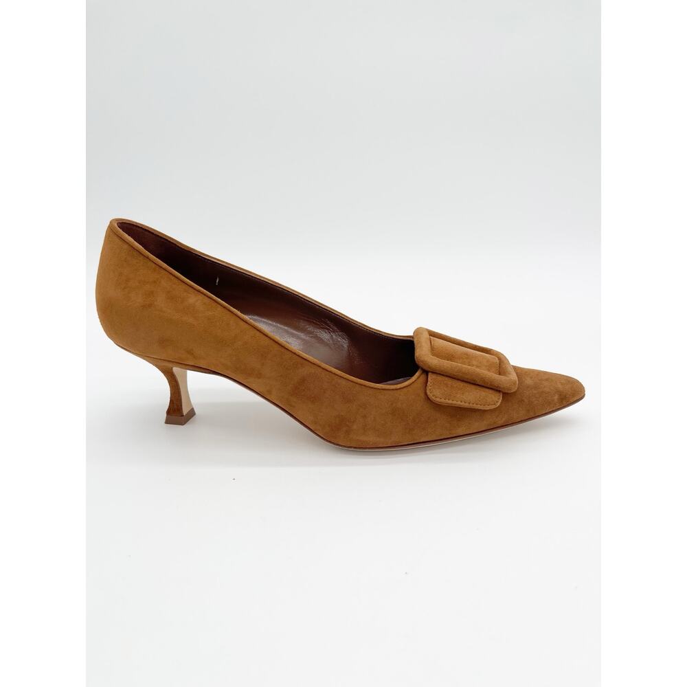 Manolo Blahnik Maysale Camel Tan Suede Buckle Pointed Toe Kitten Heels IT 39.5 - Picture 3 of 11